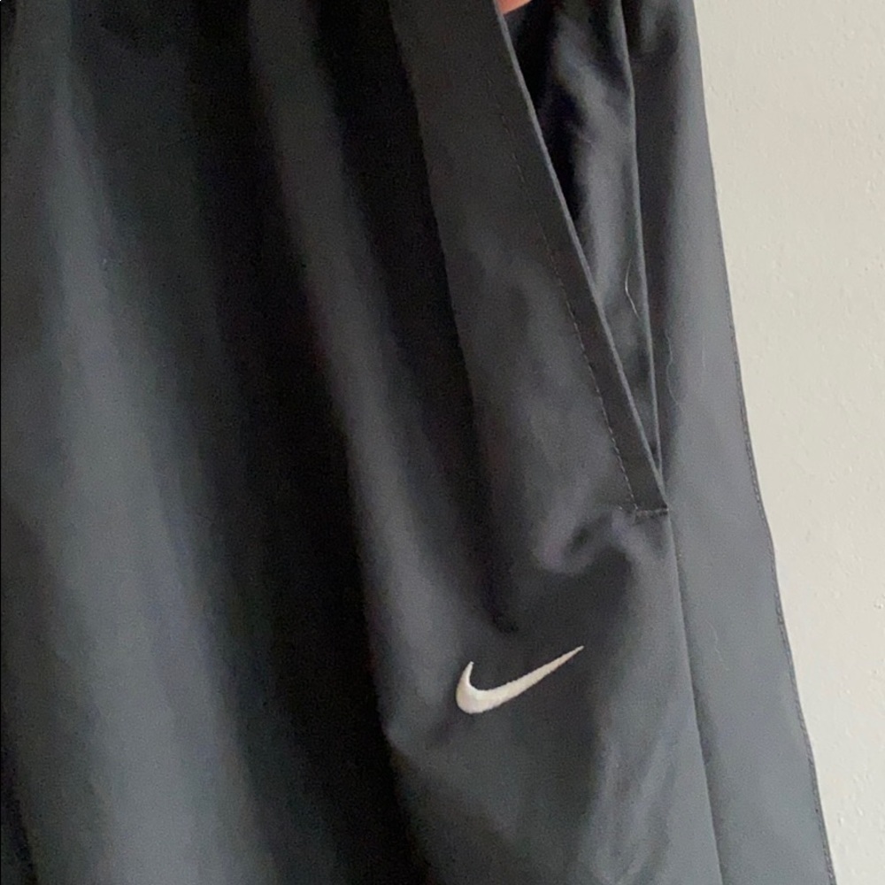Nike dark grey windbreaker pants - Picture 2 of 7